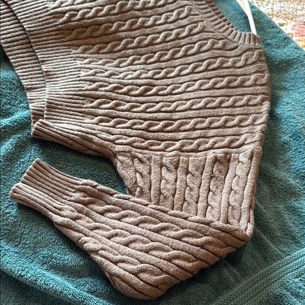 Alter'd State women's cable Knit Cropped Sweater - olive green, size M